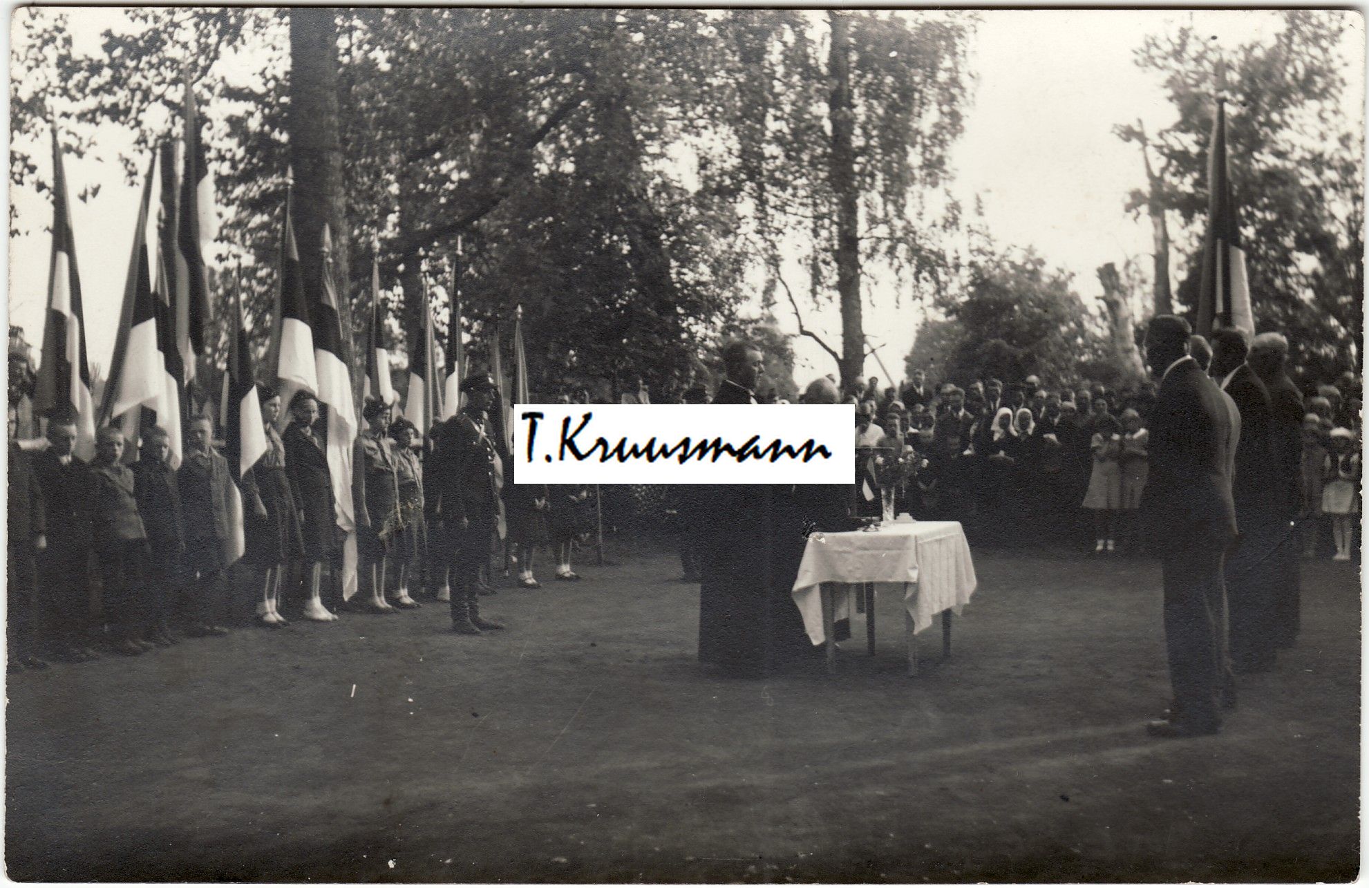 Aravete_majalippude_õnnistamine