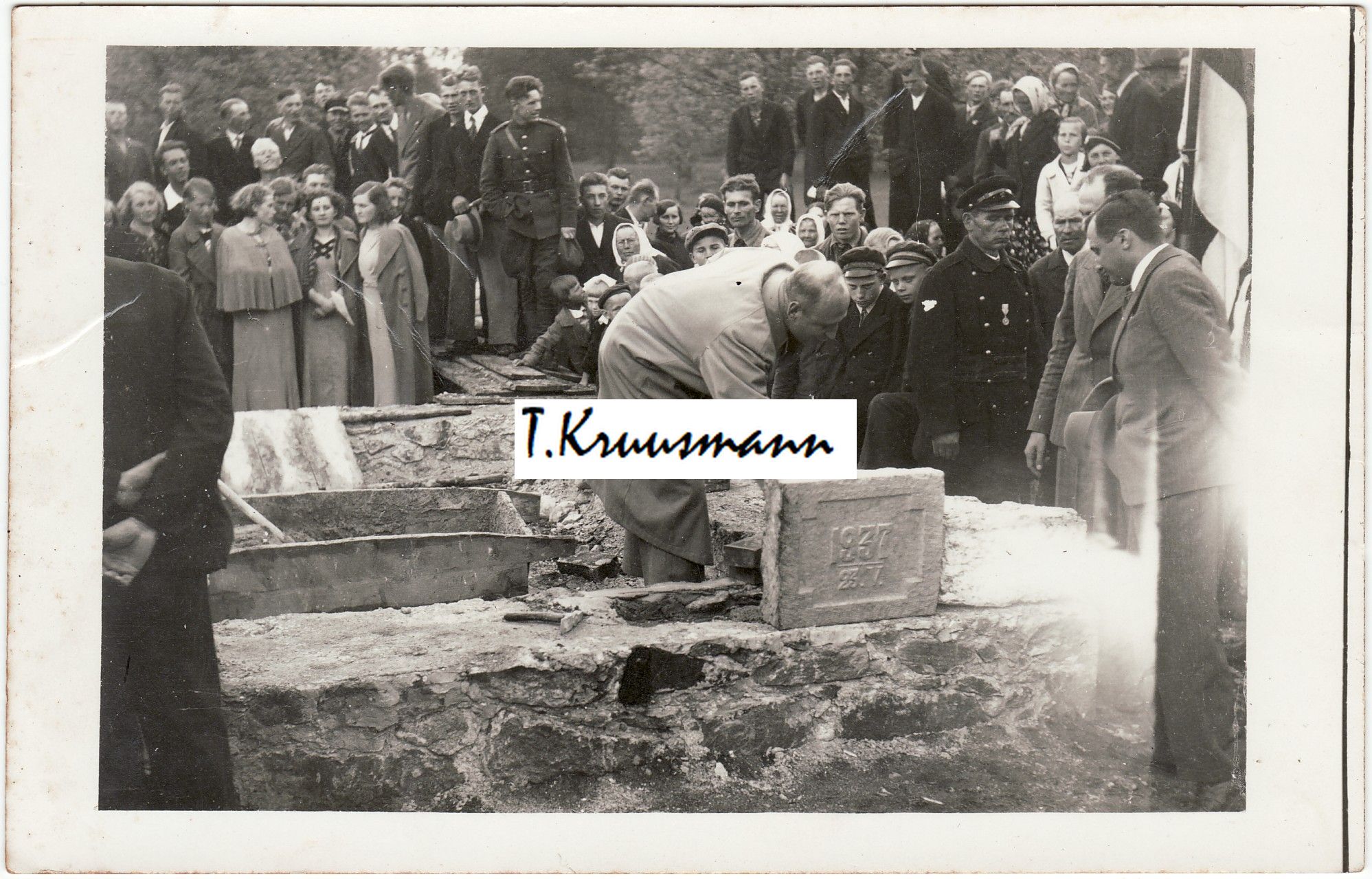 Aravete_pritsimaja_nurgakivi_panek_2