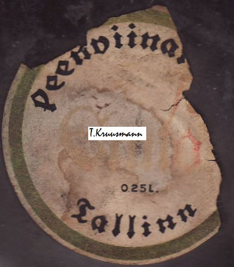 Emlo_Tallinn_Kuld_Apelsini_liköör_pudeliltagumine_silt