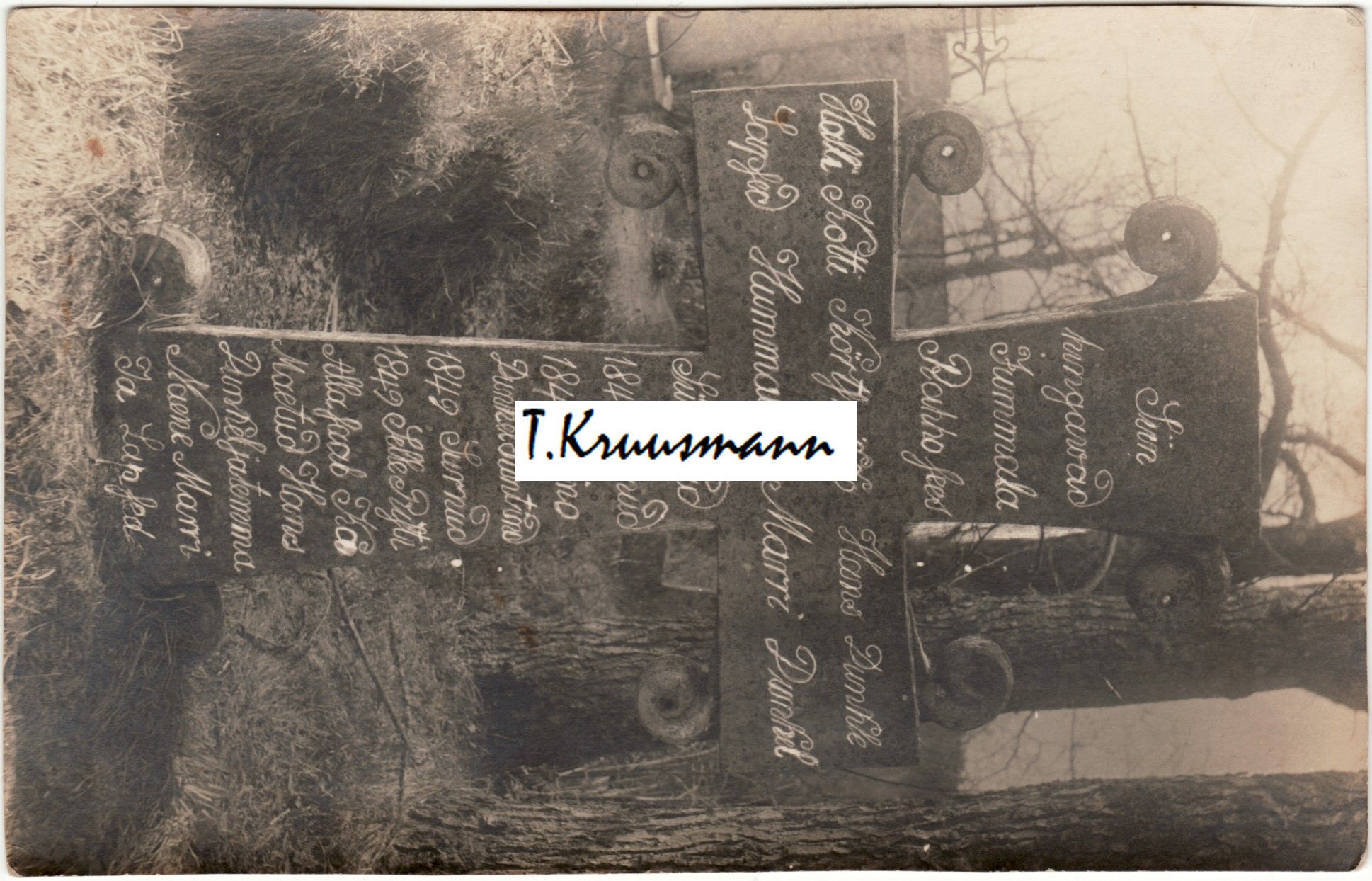 Hallikoti_kõrtsmiku_rist