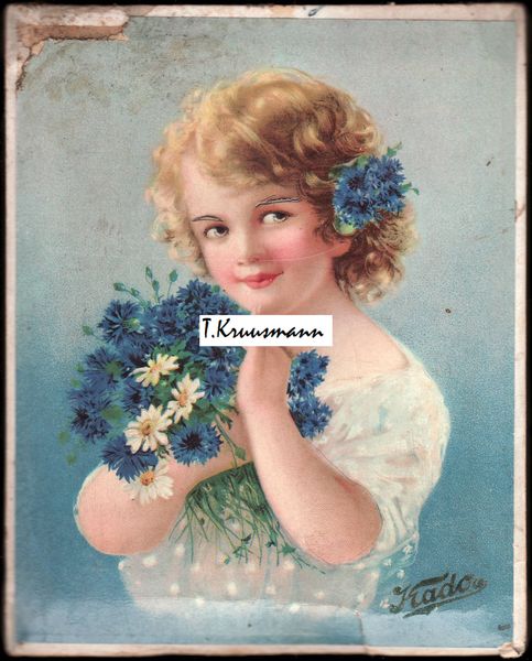 Kado_kommikarp_tüdruk_lilledega_tulemus