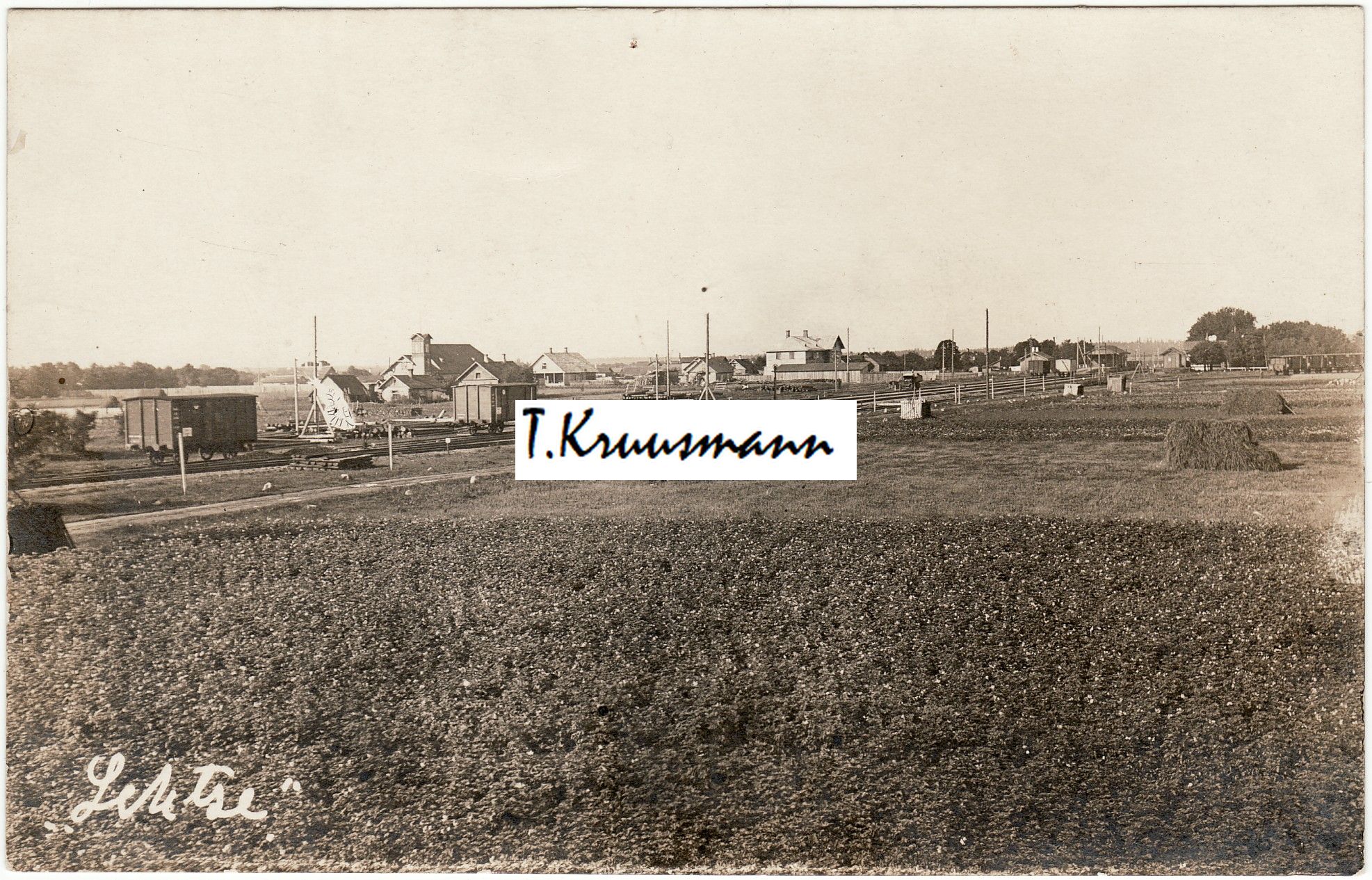 Lehtse_üldvaade_jaamaga