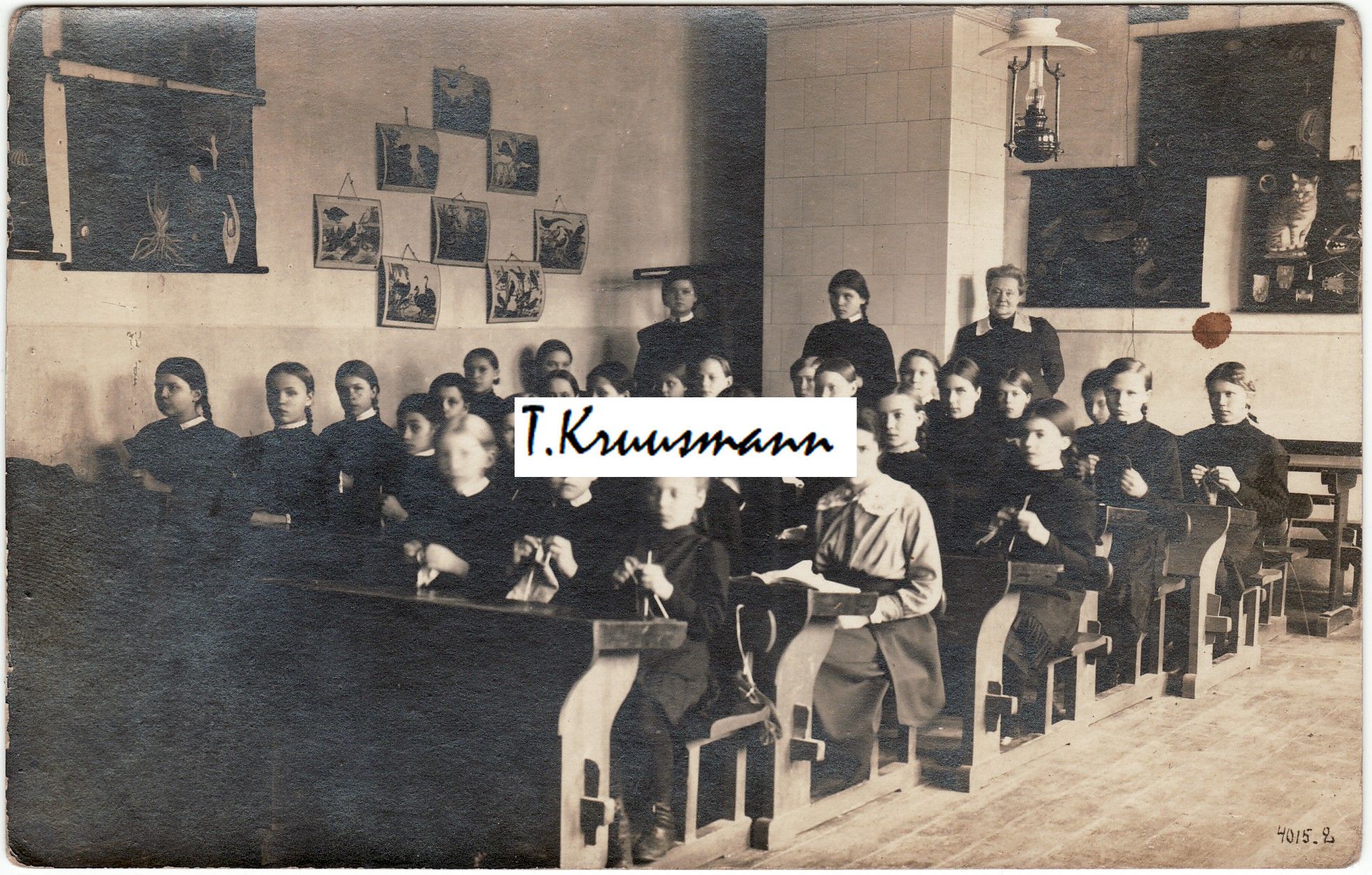 Naisgümnaasiumi_I_kl_käsitöö_tund_04.04.1915