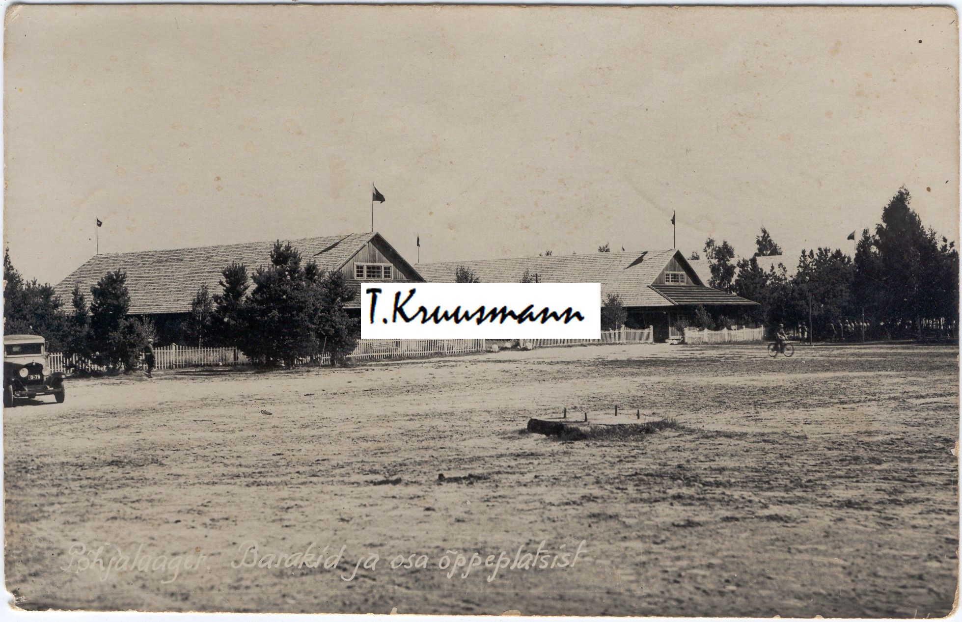 Põhjalaager._Barakid_ja_osa_õppeplatsist