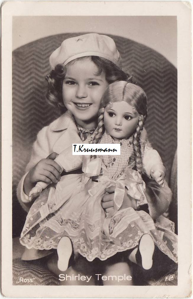 Shirley_Temple_Ross_parettiga_nukk_paremal