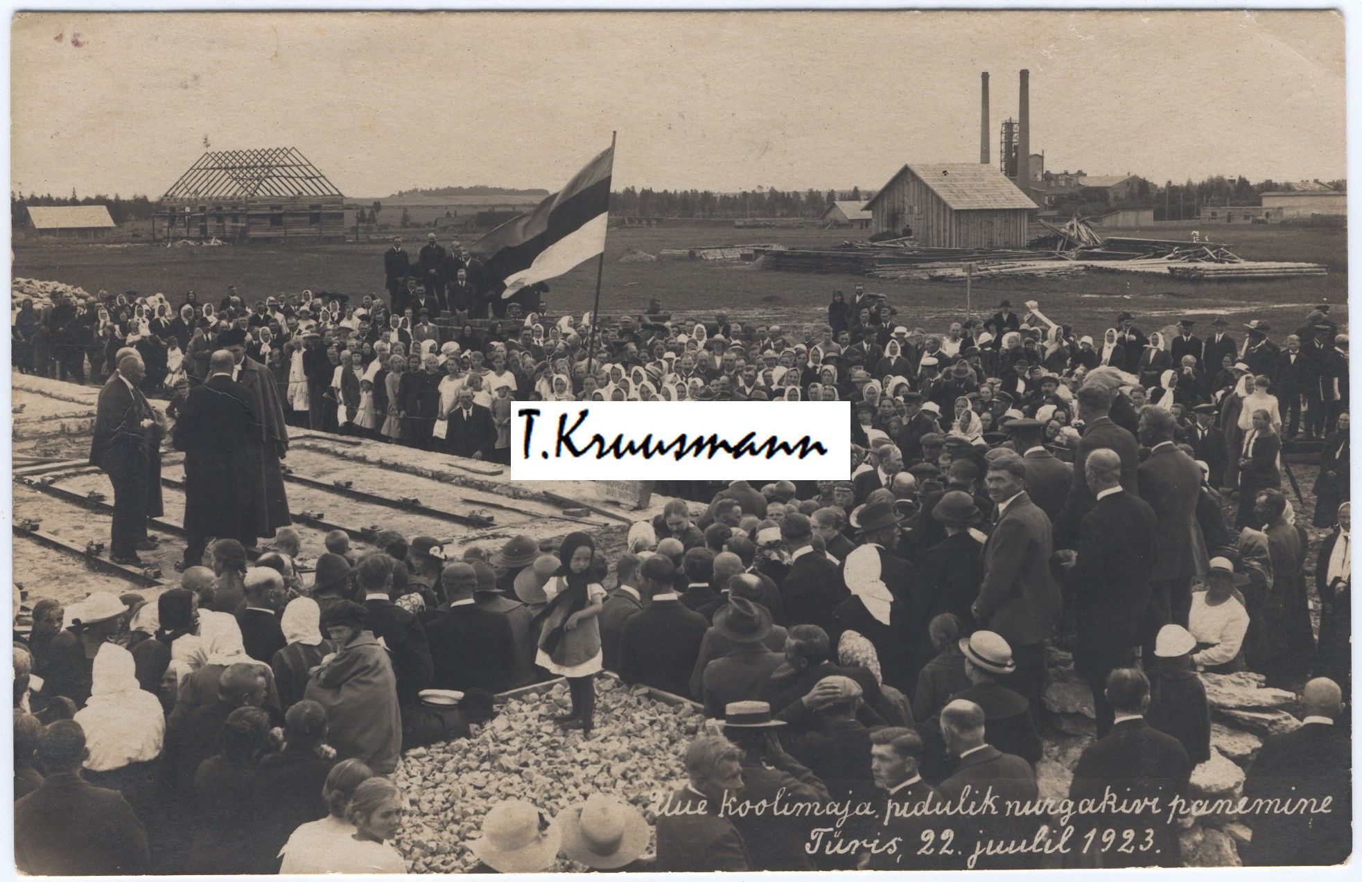 Uue_koolimaja_pidulik_nurgakivi_panemine