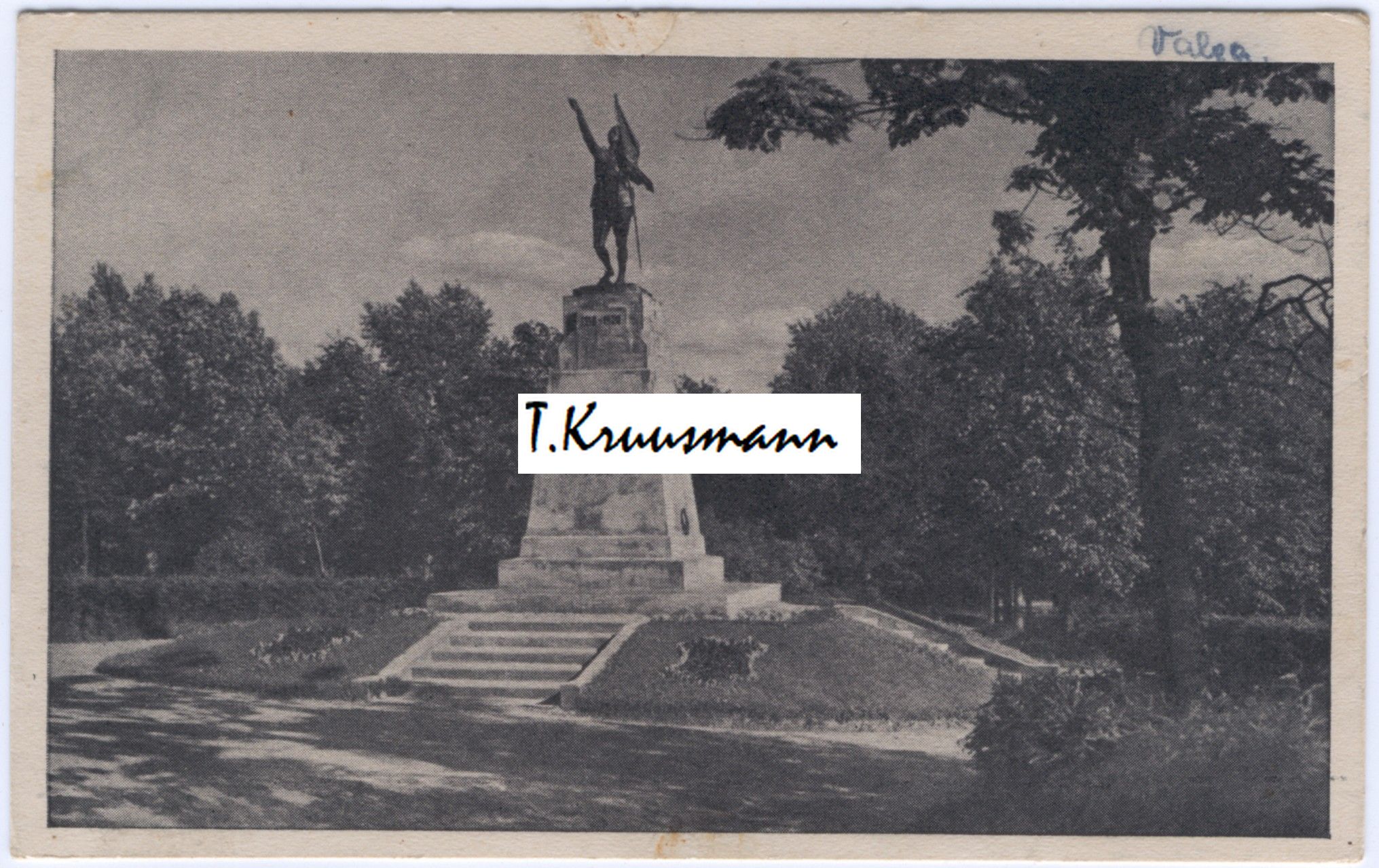 Vabadussõja_mälestis_sammas