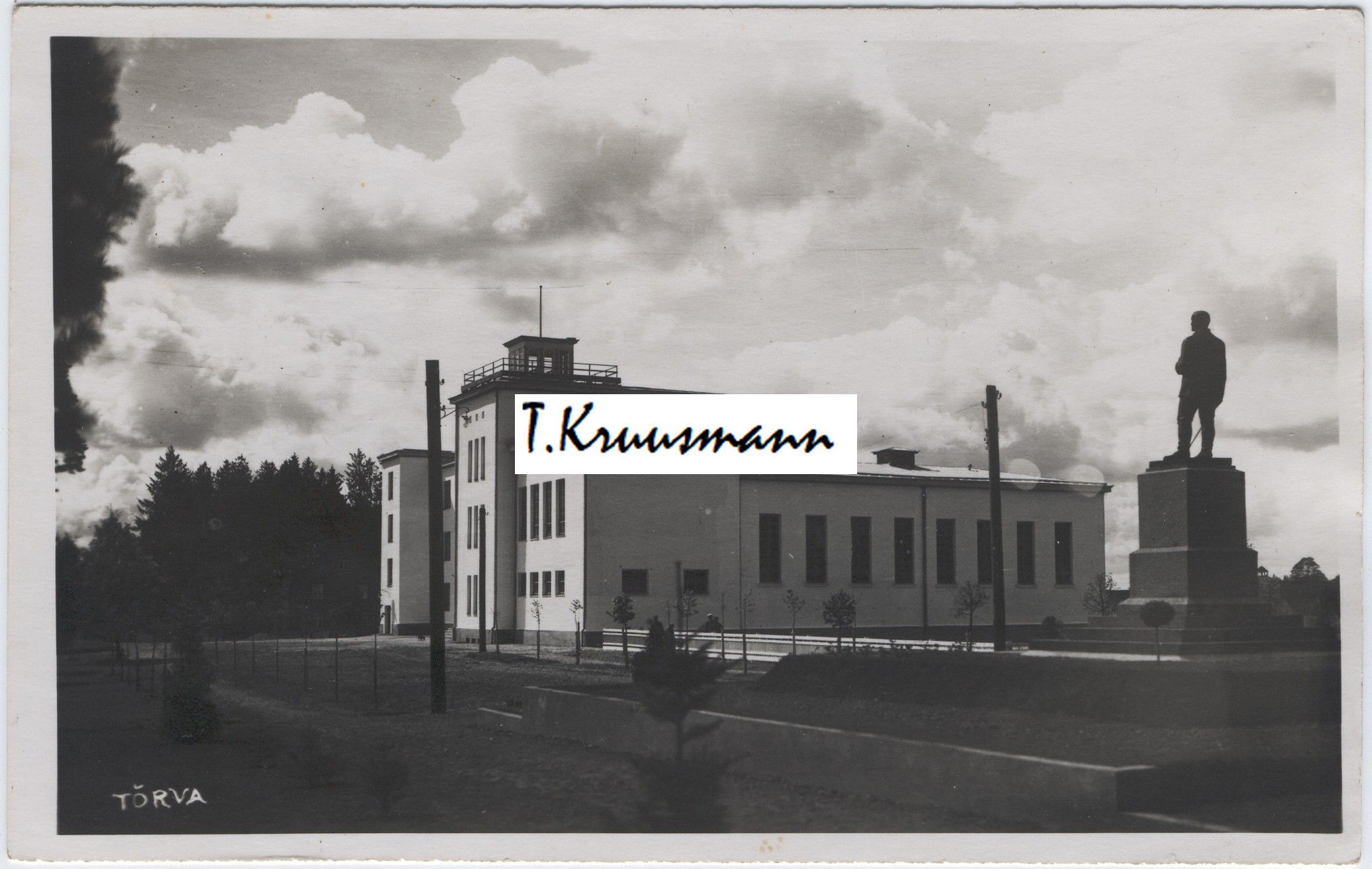 Vabadussõja_mälestusmärk_IIrH2el