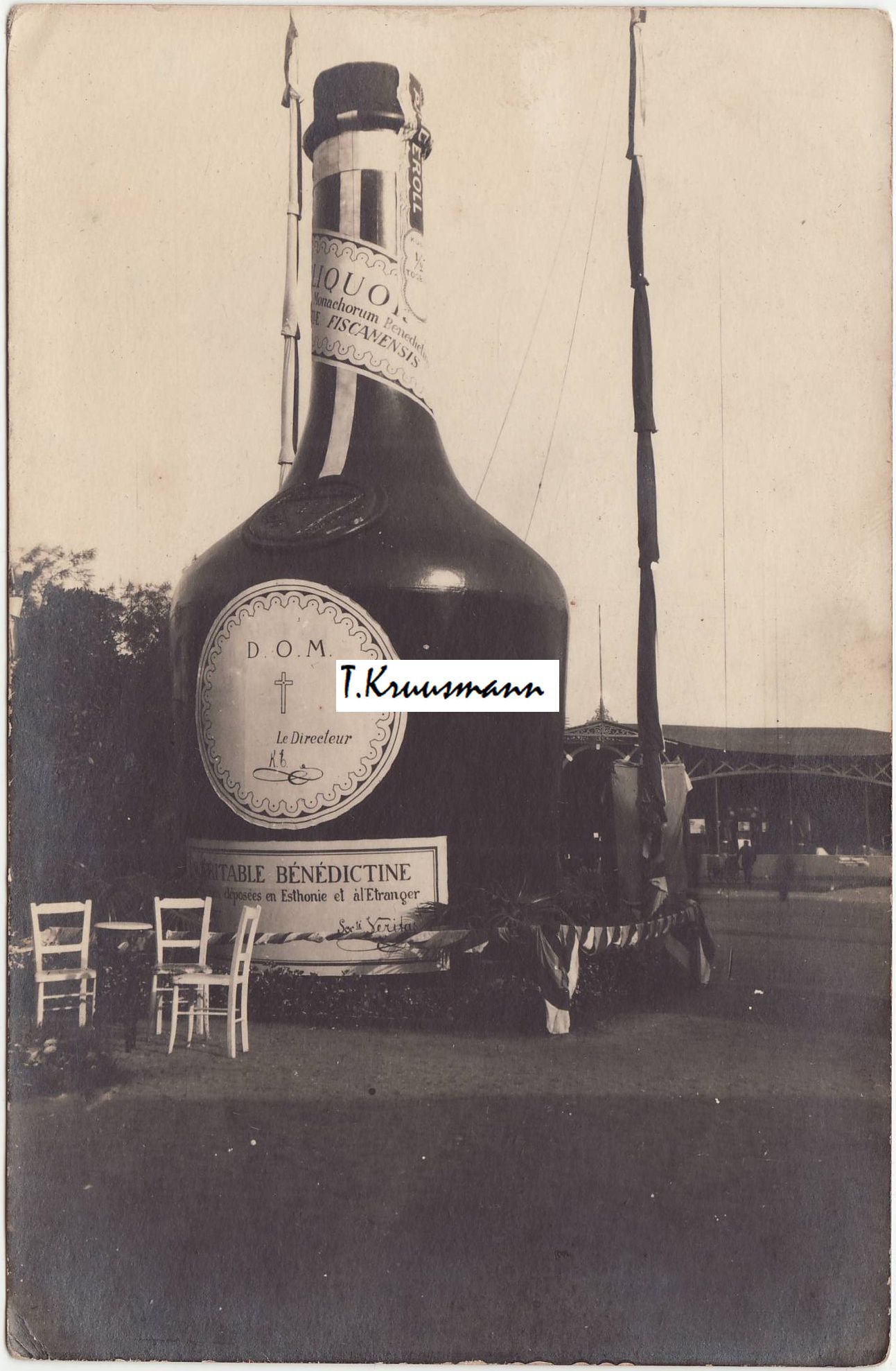 Veritas__DOM_Näituseväljakul