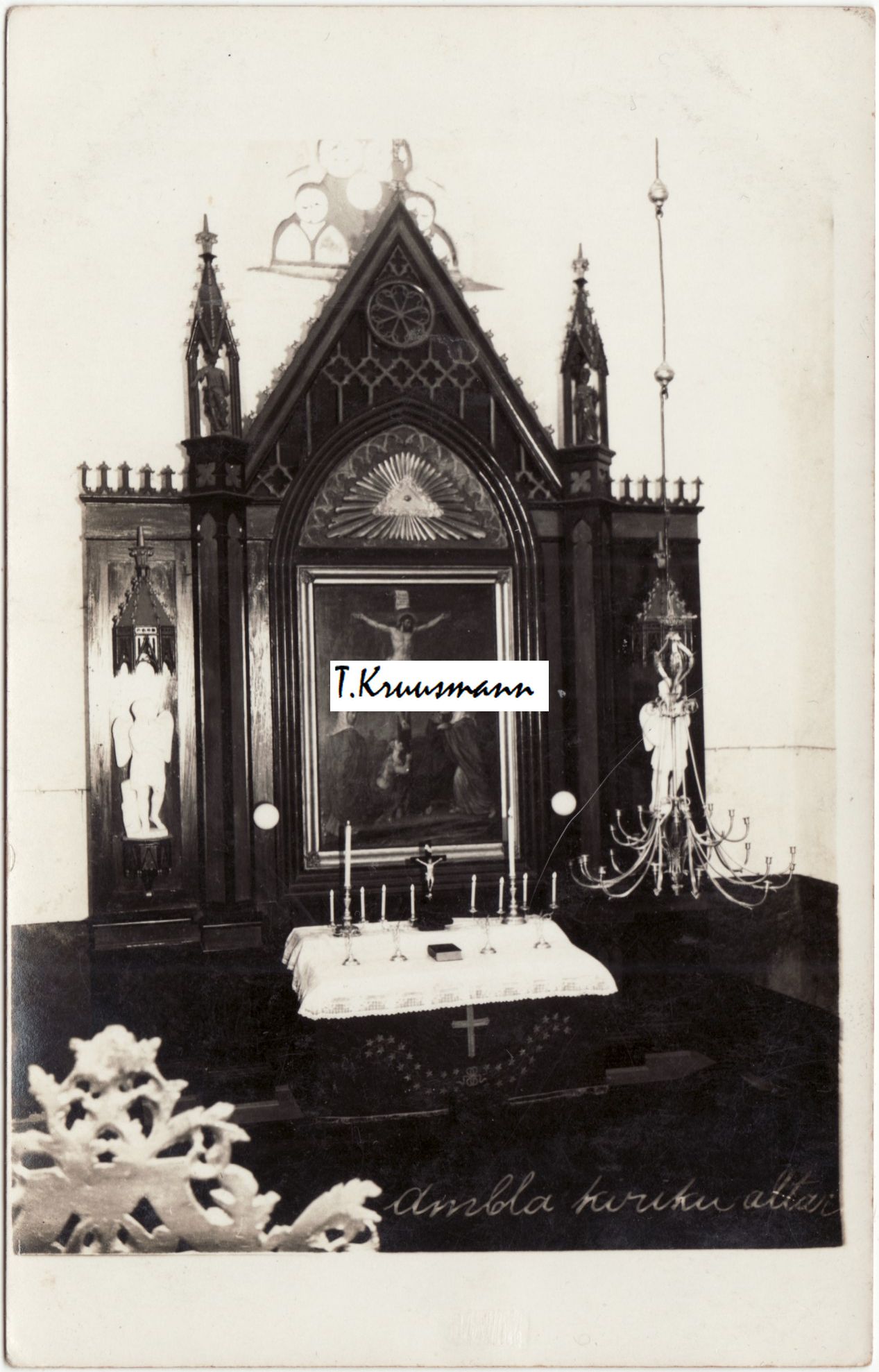 kiriku_altar_BW6TZ8u