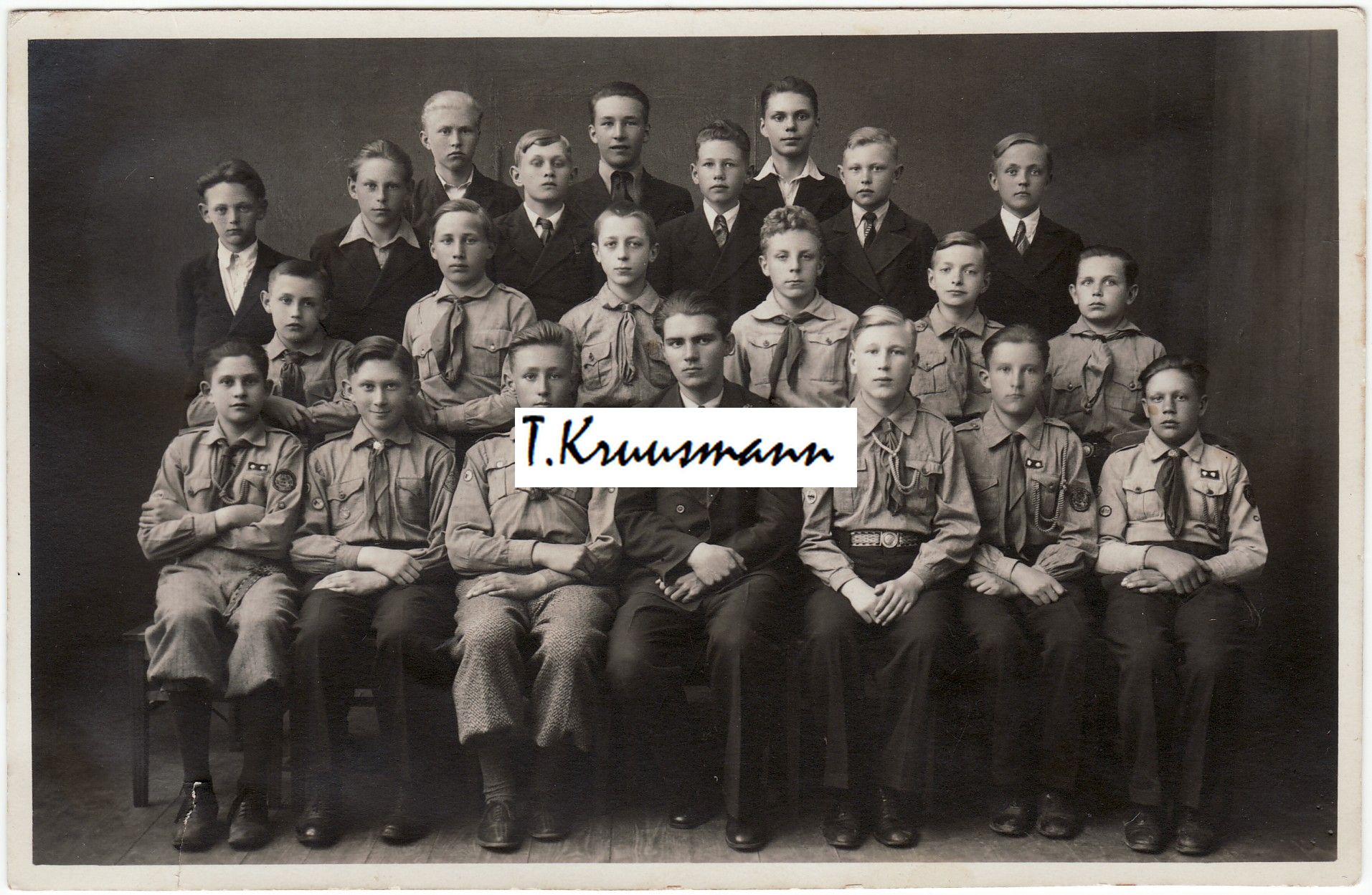 ühisgümnaasiumi_noored_kotkad_11.05.1937